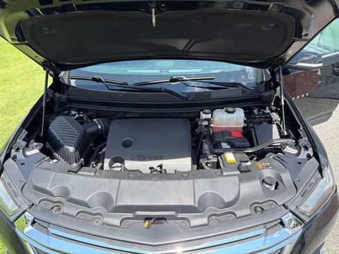 Used 2023 Chevrolet Traverse LT w/ LPO, Floor Liner Package AWD/4WD image 25