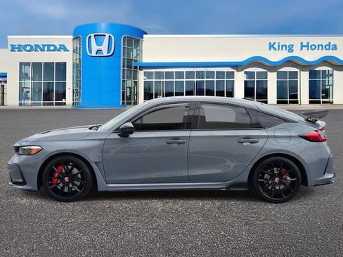 Used 2024 Honda Civic Type R image 11
