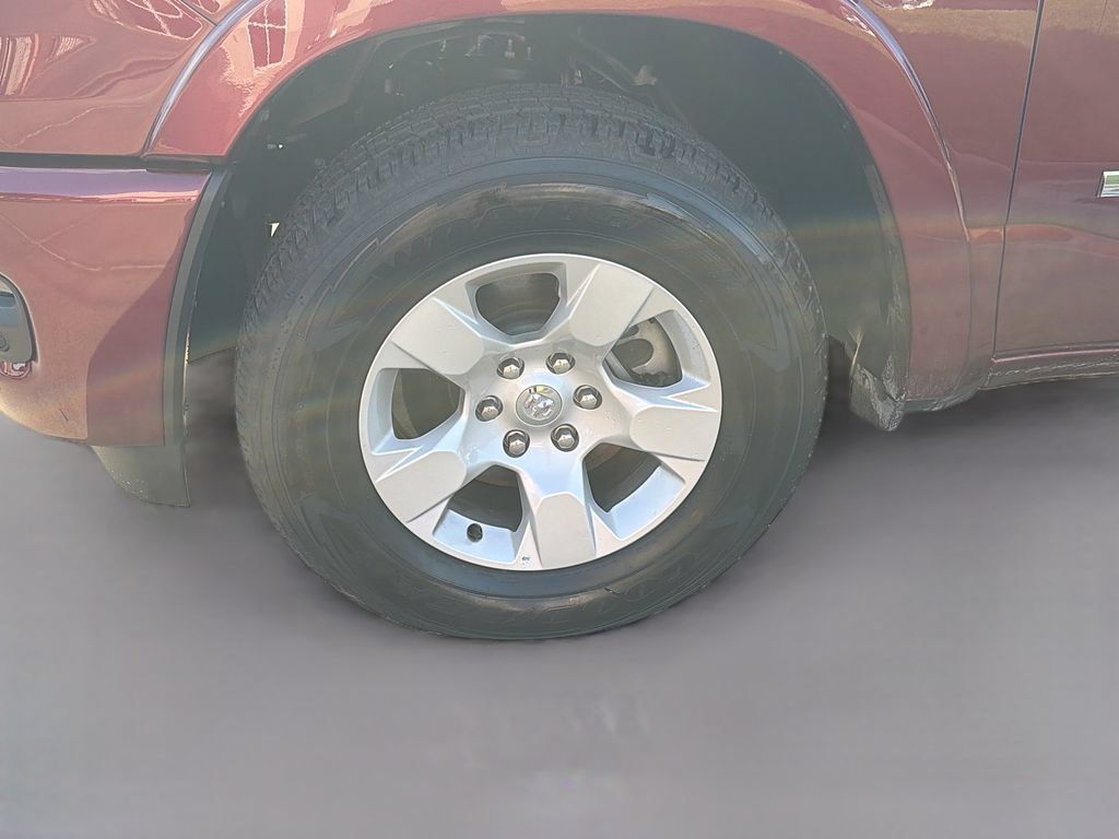 Used 2025 RAM 1500 Lone Star RWD image 27