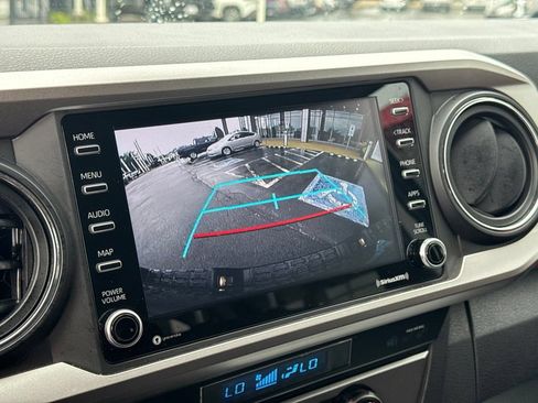 Certified 2023 Toyota Tacoma SR5 AWD/4WD image 42