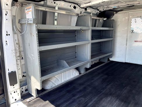 Used 2015 Ford Transit 250 130 Low Roof w/ Exterior Upgrade Package image 13