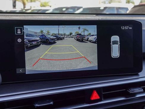 Certified 2025 Kia Sorento EX w/ EX Panoramic Sunroof Package image 22