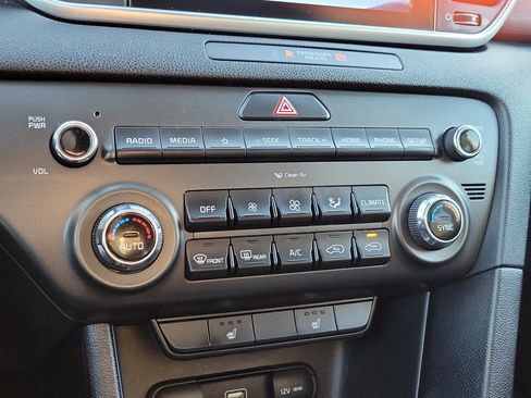 Used 2021 Kia Sportage LX w/ LX AWD Popular Package image 28