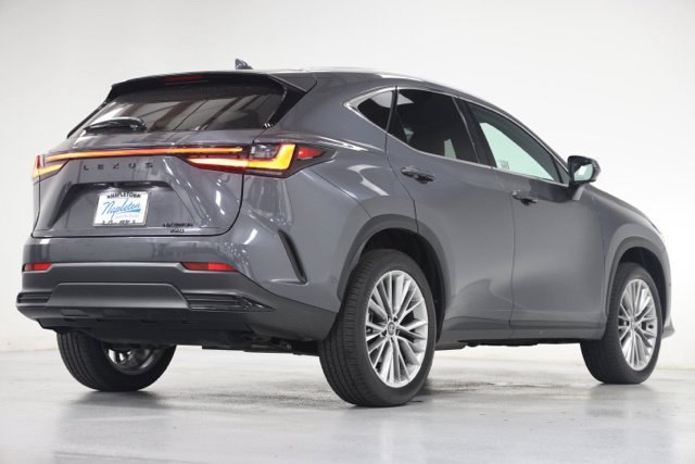 Used 2026 Lexus NX 350h AWD w/ Luxury Package image 15