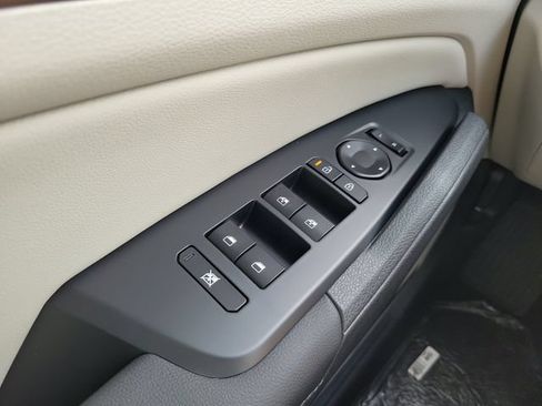 Used 2026 Kia Sportage EX FWD image 28