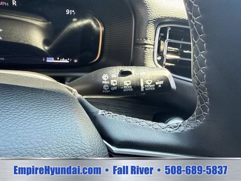 Used 2024 Jeep Wagoneer L Series II w/ Flexible Seating Group AWD/4WD image 32