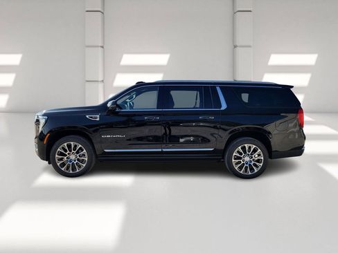 New 2026 GMC Yukon XL Denali w/ Denali Reserve Package image 4