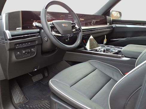New 2026 Cadillac Escalade ESV Luxury image 13