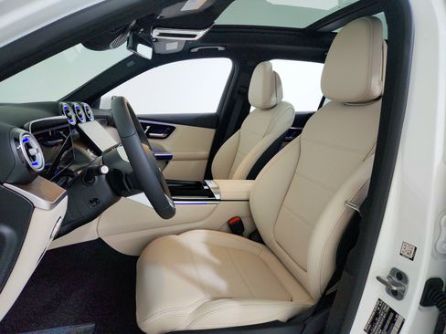 Certified 2026 Mercedes-Benz GLC 300 image 17