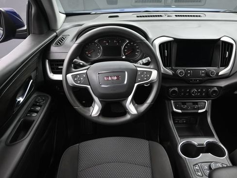 Used 2022 GMC Terrain SLE w/ Driver Convenience Package AWD/4WD image 14