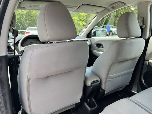 Used 2016 Honda HR-V LX image 31