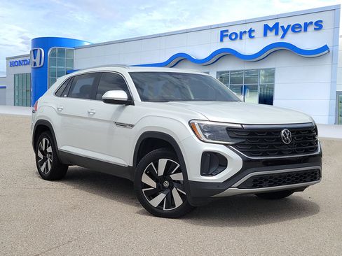Used 2024 Volkswagen Atlas Cross Sport SEL AWD/4WD image 1