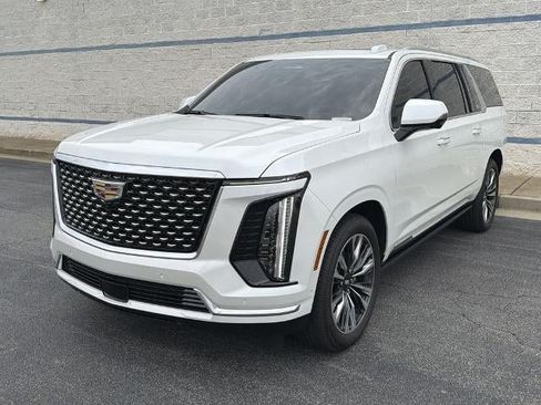 Certified 2025 Cadillac Escalade ESV Premium Luxury w/ Touring Package AWD/4WD image 3