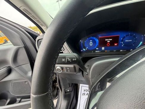 Certified 2021 Ford Escape SEL AWD/4WD image 40