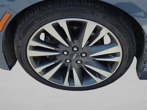 Used 2019 Lincoln MKZ Reserve w/ Luxury Package FWD image 29