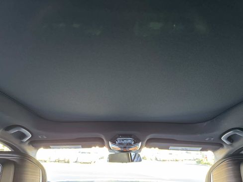 Certified 2025 BMW 750e xDrive w/ Executive Package image 20