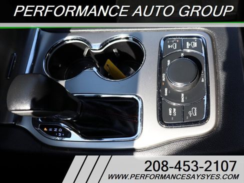 Used 2018 Jeep Grand Cherokee Trailhawk AWD/4WD image 22