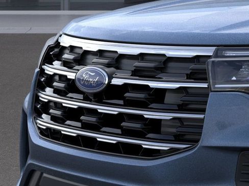 New 2025 Ford Explorer Active image 17