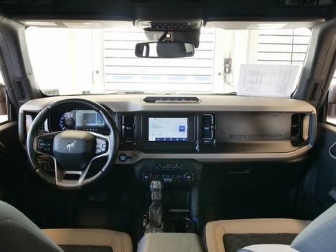 Used 2021 Ford Bronco Wildtrak image 15