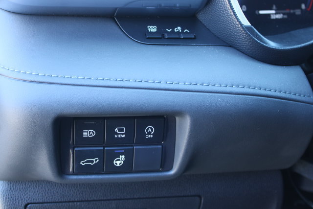 Used 2023 Toyota Highlander Limited FWD image 13