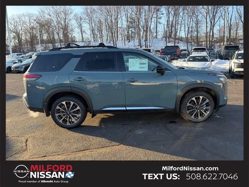 Used 2026 Nissan Pathfinder Platinum w/ Cargo Package AWD/4WD image 7