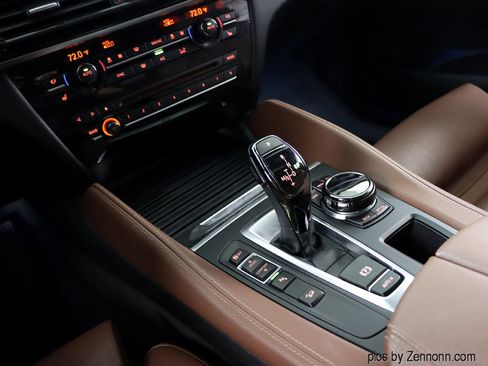 Used 2018 BMW X6 w/ Sports Activity Package image 23