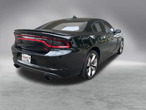 Used 2015 Dodge Charger R/T RWD image 4