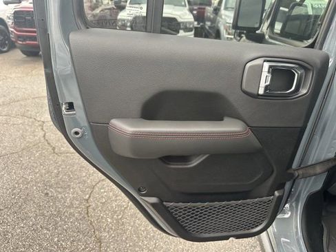 New 2025 Jeep Wrangler Unlimited Rubicon image 20