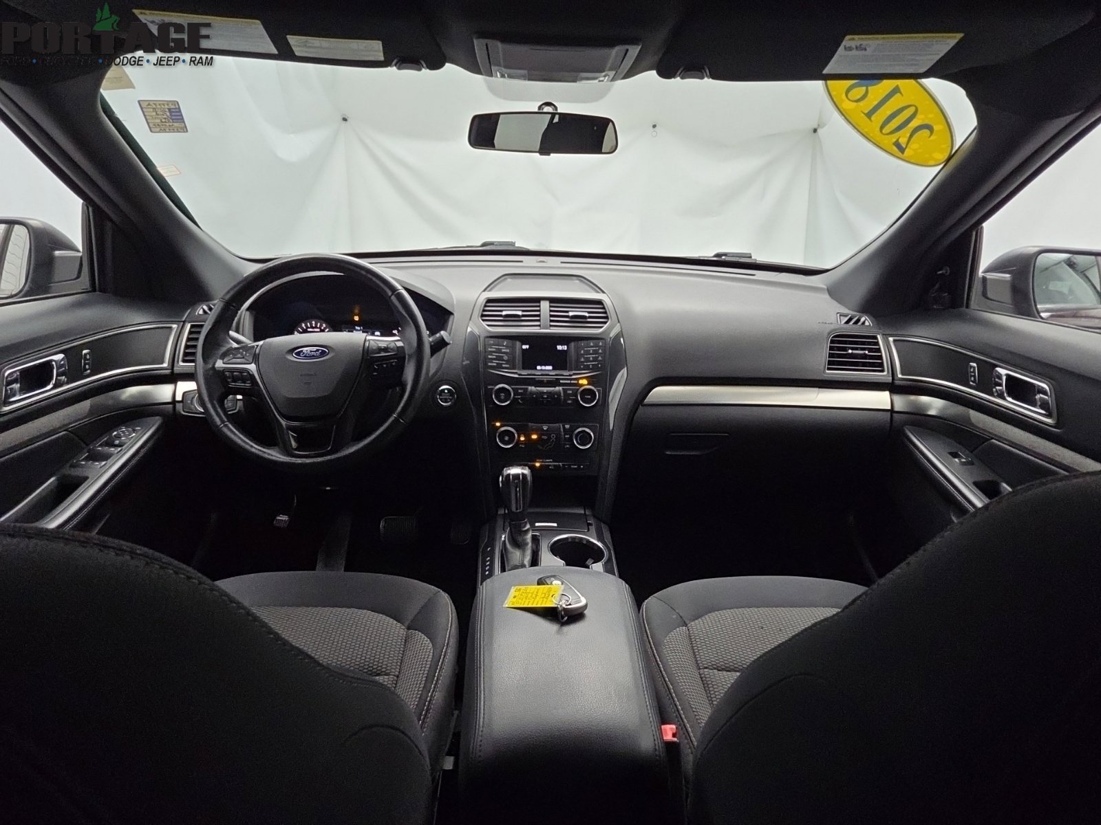 Used 2018 Ford Explorer XLT AWD/4WD image 18