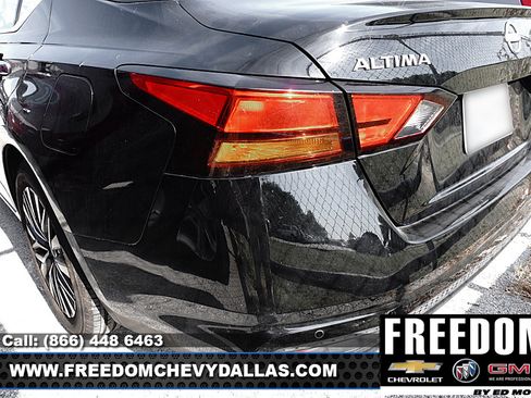 Used 2024 Nissan Altima 2.5 SV FWD image 7