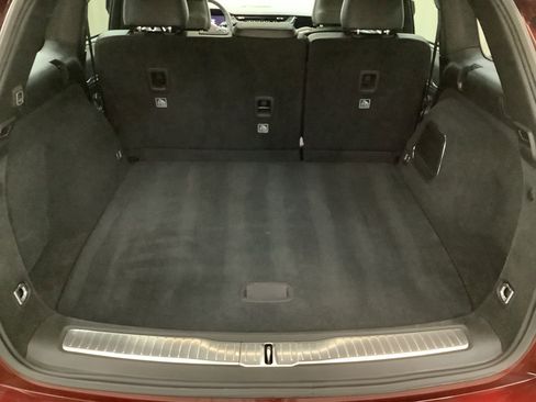 Used 2022 Jeep Grand Cherokee Overland w/ Advanced Protech Group III image 8