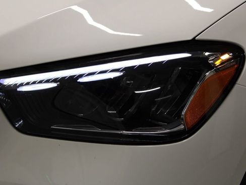 Certified 2024 Mercedes-Benz GLE 450e 4MATIC image 11