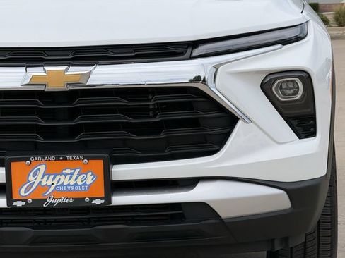 Certified 2024 Chevrolet TrailBlazer LT w/ LT Cold Weather Package FWD image 10
