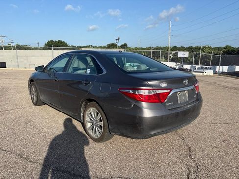 Used 2016 Toyota Camry XLE w/ Protection Package (Q2) FWD image 5