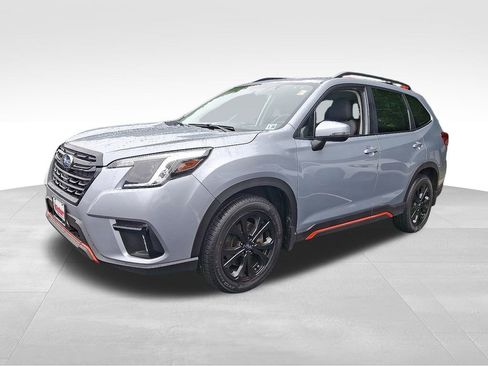 Used 2023 Subaru Forester Sport image 3