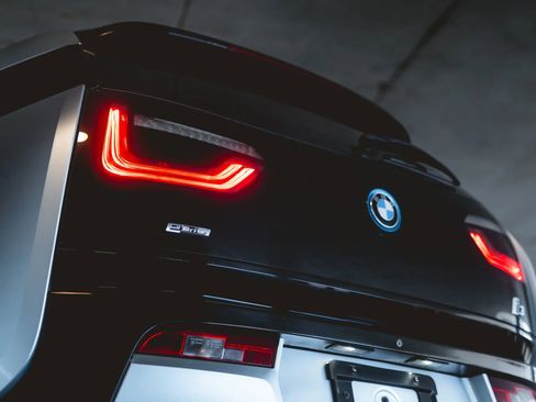 Used 2015 BMW i3 w/ Range Extender image 12