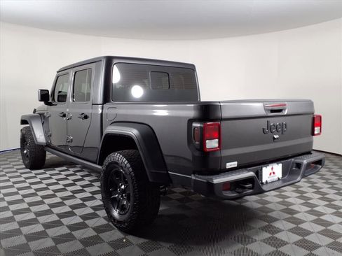 Used 2024 Jeep Gladiator Sport image 5