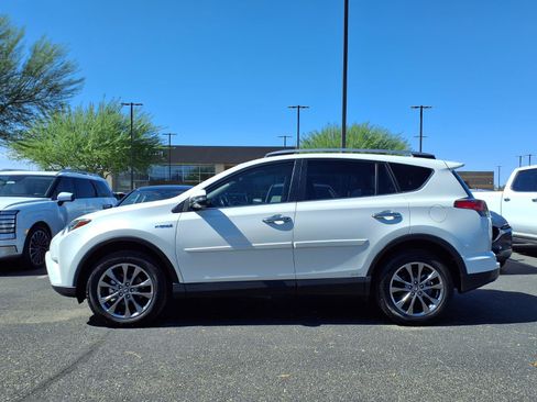 Used 2018 Toyota RAV4 Limited w/ Advanced Technology Package AWD/4WD image 3