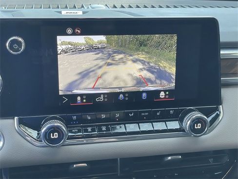 New 2026 GMC Canyon Denali image 15