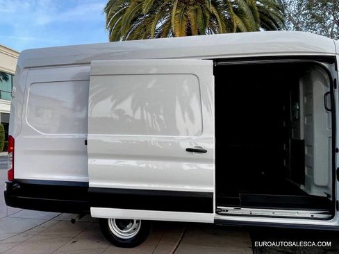 Used 2022 Ford Transit 250 148 High Roof Extended w/ Load Area Protection Package image 18