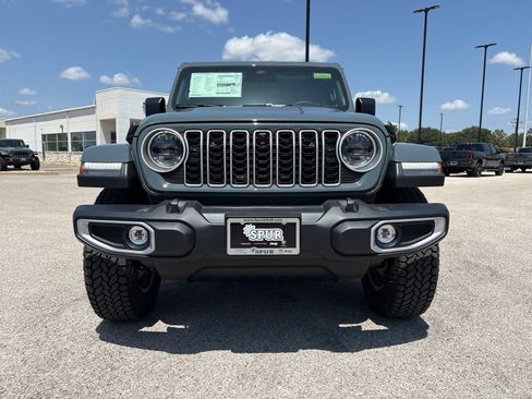 New 2026 Jeep Wrangler Unlimited Sahara AWD/4WD image 9