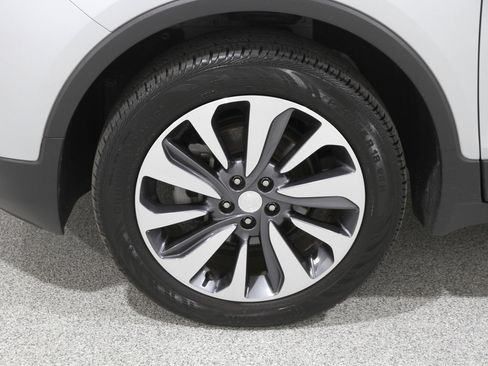 Certified 2022 Buick Encore Preferred w/ Safety Package image 19