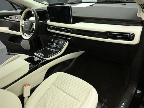 Certified 2022 Lincoln Nautilus Black Label w/ Class II Trailer Tow Package image 27