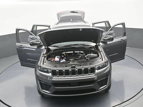 New 2026 Jeep Grand Cherokee Limited AWD/4WD image 57