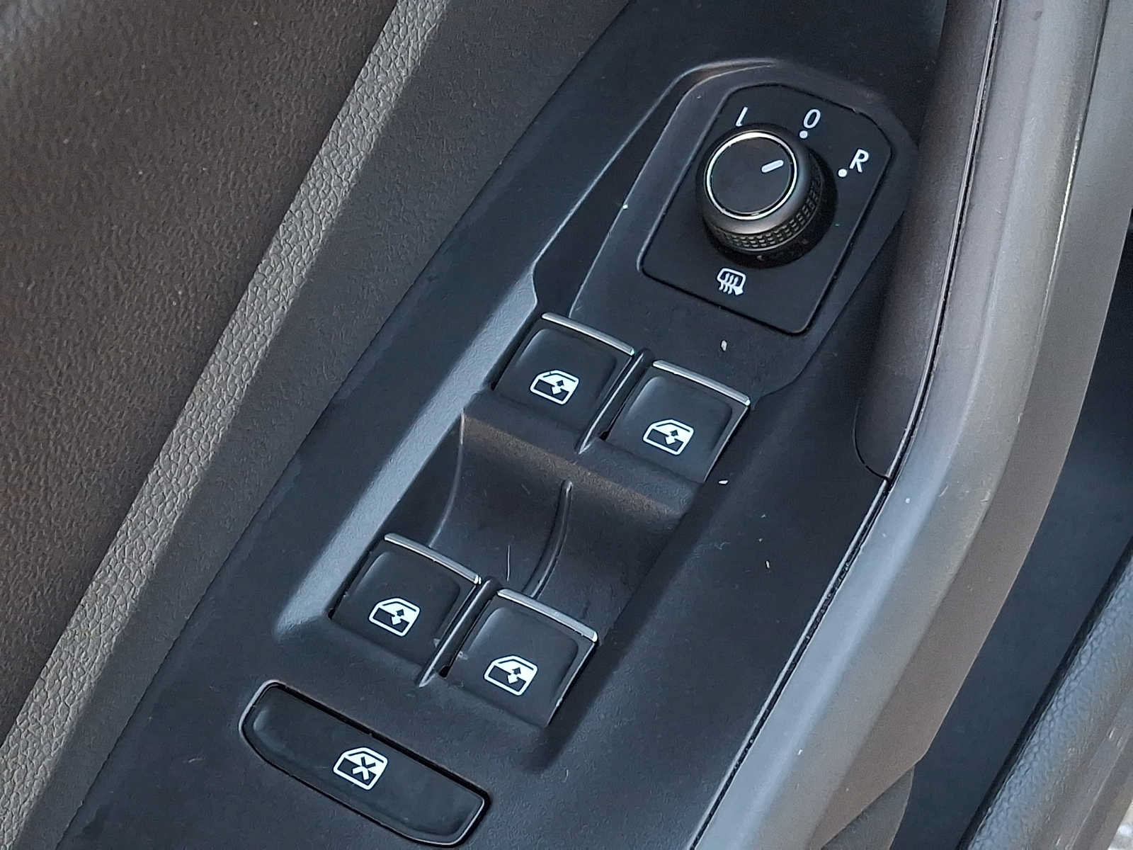Certified 2026 Volkswagen Jetta Sport FWD image 26