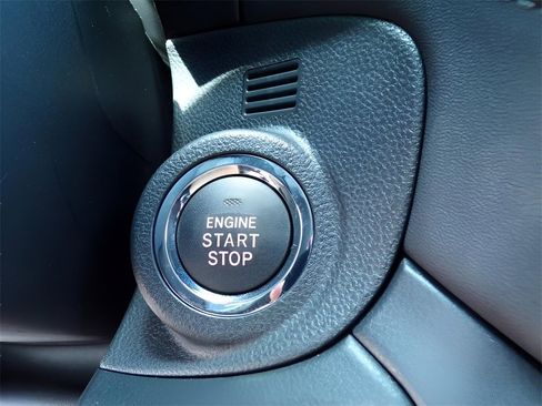 Used 2025 Subaru Outback Premium image 24