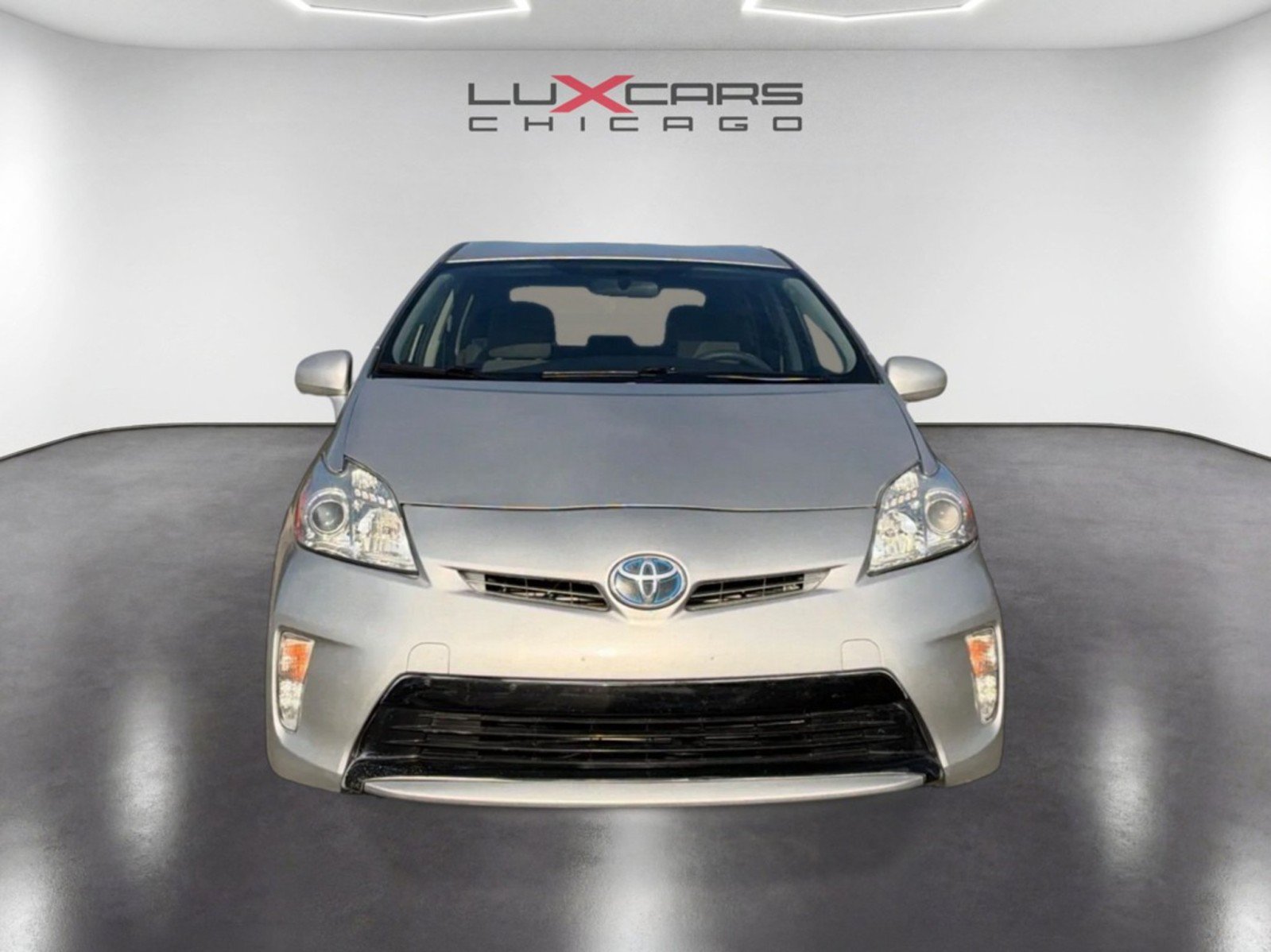 Used 2015 Toyota Prius Two FWD image 3