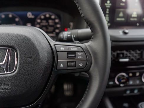 Used 2025 Honda Accord Sport image 20