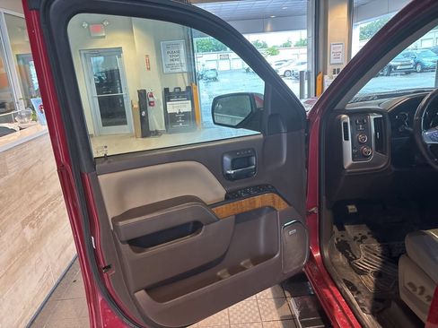 Used 2018 GMC Sierra 1500 SLT AWD/4WD image 27