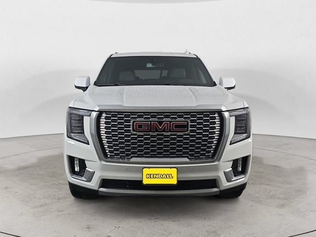 Used 2022 GMC Yukon Denali AWD/4WD image 2